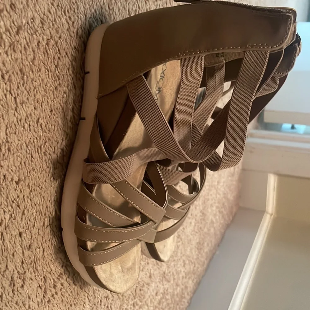 Wedges - Picture 2 of 2